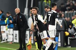 Ronaldo đi thẳng vào đường hầm sau khi bị thay ở phút 55