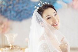 Á hậu Hoàng Oanh kết hôn cùng bạn trai Tây vào tháng 12