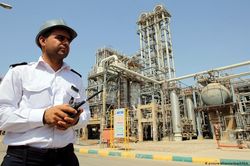 Bộ trưởng Dầu mỏ Iran hạ dự báo về trữ lượng tại mỏ dầu mới