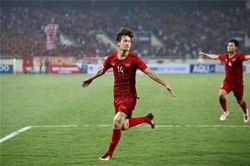 HLV Park Hang Seo sẽ loại 2 cái tên nào vào phút chót?