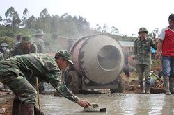 Xây dựng 'thế trận lòng dân' vững chắc