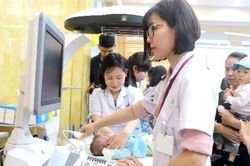 Vì sao trẻ sinh non có xu hướng tăng?