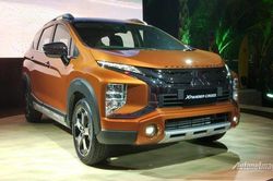 Mitsubishi Xpander phiên bản lai Crossover tại Indonesia
