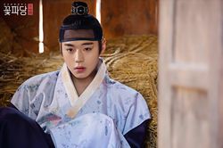 BXH diễn viên - phim Hàn tuần 2 tháng 11: Vượt hàng loạt sao, Park Ji Hoon (Wanna One) đứng nhất 8 tuần liền