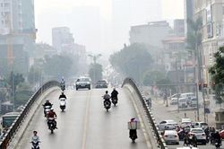 Chất lượng không khí Hà Nội không còn chạm ngưỡng rất xấu