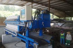 Báo động tình trạng ô nhiễm bùn thải bể tự hoại