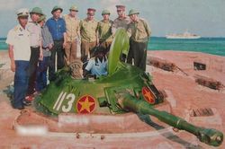 Xe tăng lội nước PT-76 Việt Nam hóa 'lô cốt' bảo vệ biển đảo thiêng liêng
