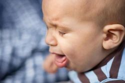 Dấu hiệu trẻ ốm nặng cần đưa ngay đến bệnh viện