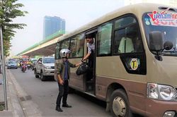 Xe khách chạy 'rùa bò', dừng đỗ 'làm loạn' đường Phạm Hùng