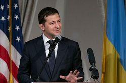 Giải tán Rada và chính phủ Ukraine bởi 3 sai lầm của Tổng thống Zelensky?
