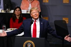 Tổng thống Trump nói sẵn sàng gặp gỡ 'các nhà độc tài'