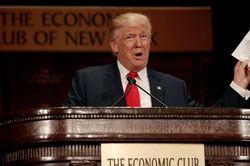 Ông Trump cứng rắn: Sẽ tăng mạnh thuế quan nếu không có thỏa thuận với Trung Quốc