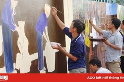 Thêm 17 bức họa làm đẹp thị trấn Tri Tôn