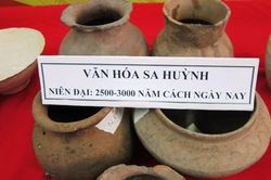 Trưng bày di sản văn hóa Gia Lai và Bình Thuận