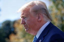 Hạ viện Mỹ đang điều trần công khai điều tra luận tội Tổng thống Trump
