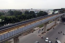 Bộ GTVT lý giải việc các dự án đường sắt đô thị đội vốn