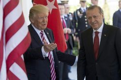 Ông Trump, Erdogan 'hóa giải' căng thẳng