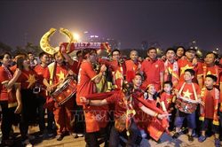 Không khí tại sân vận động Mỹ Đình trước trận Việt Nam - UAE