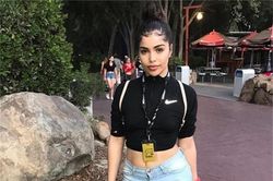 Streamer siêu vòng ba gây sốc khi chia sẻ về phương thức 'khoe đùi kéo view' của mình