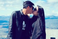 Nhan sắc nóng bỏng của bạn gái tiền đạo Nguyễn Tiến Linh