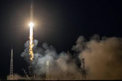 Mỹ chi gần bốn tỷ USD thuê Nga đưa các phi hành gia lên ISS