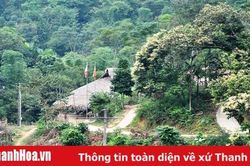 Lớp học ở bản Phá