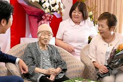 Hé lộ bí mật những người sống 'siêu' thọ
