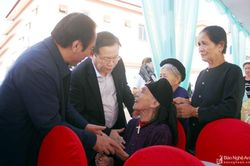 Phó Thủ tướng Vương Đình Huệ: Phát huy khối đại đoàn kết dân tộc, chung tay xây dựng cuộc sống ấm no