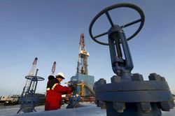 Giá dầu thô Brent và WTI đều tăng lên trong tuần qua
