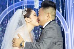 Bảo Thy khóc trong ngày cưới
