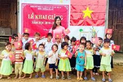 Còn đó những thầy cô bỏ phố đến buôn làng