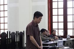 Người chồng nói ân hận vì chém chết người khi vợ cũ đến đòi nợ