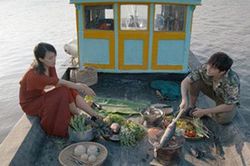 Phim 'Chàng dâng cá, nàng ăn hoa' hợp tác với HBO bị chỉnh sửa khi chiếu ở Việt Nam