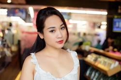 Mi Vân, Vân Hugo và các hot girl đời đầu có cuộc sống biến cố