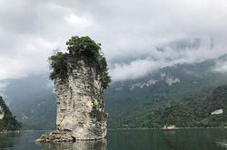 Một 'Hạ Long giữa đại ngàn'