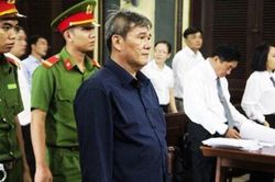 Ở tù chung thân, 'siêu lừa' phải bồi thường hơn 1.000 tỉ đồng