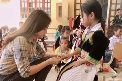 Nơi thầy trò cùng xuống suối bắt cá, hái rau cải thiện bữa ăn