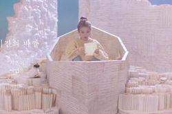 IU kể tiếp câu chuyện dang dở từ hit 'You & I' trong MV đầy cảm xúc 'Above The Time'