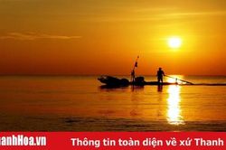 Bình minh trên biển Quảng Nham