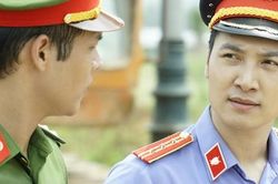 Diễn viên Mạnh Trường lúc đầu nghĩ kiểm sát viên giống... công an