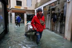 Bất ngờ với tổn thất lên tới 1,1 tỷ USD do triều cường ở Venice
