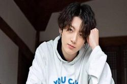 Hình xăm trên tay Jungkook bị 'xóa sạch' trong những hình ảnh mới nhất của BTS