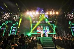 Hàng ngàn du khách tham dự Lễ hội Bia Hà Nội 2019 tại Quảng Ninh và Bắc Giang