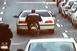 10 hành động phạm tội kỳ dị nhất thế giới