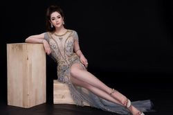 Người đẹp Tuyết Anh khoe đường cong gợi cảm