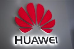 Phản ứng của Trung Quốc sau khi Mỹ gia hạn giấy phép hợp tác tạm thời đối với Huawei