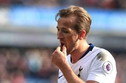 Ibrahimovic bật mí cho Kane cách đoạt danh hiệu