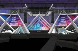 Asia Artist Awards (AAA 2019): Sân khấu hình ngôi sao 'khủng' đang được chuyên gia Hàn Quốc lắp đặt
