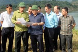 Chủ tịch UBND tỉnh Mùa A Sơn làm việc tại TX. Mường Lay
