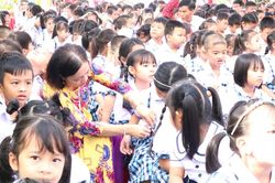 Mỗi thầy cô giáo là tấm gương đạo đức tự học và sáng tạo